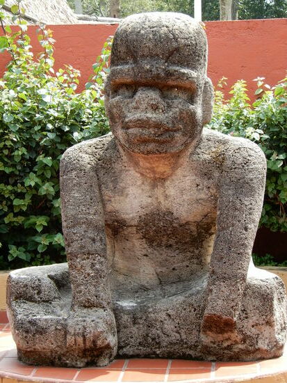 Die Schwärme von blutrünstigen Moskitos sowie die Hitze geben mir den Rest. Schnell noch besuchen wir das interessante Museum, nachher geht es nix wie weg  mit unserm Leomobil!