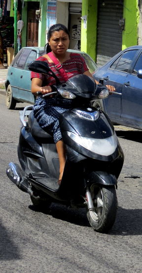 Und viele Motorroller