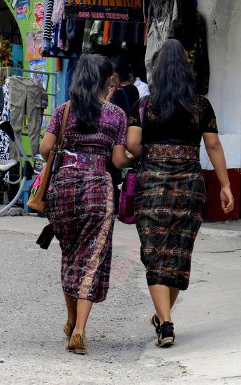 Und noch ein paar Strassenbilder...,