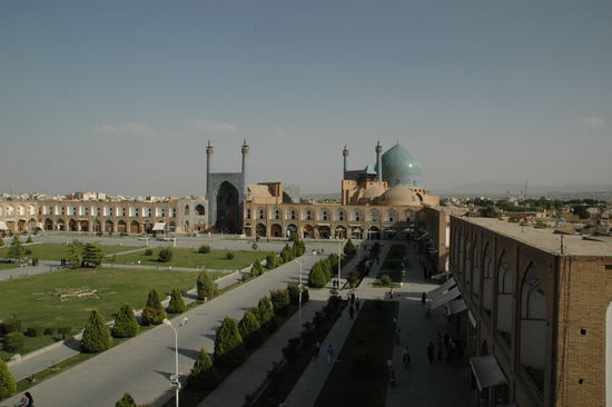 Meydan Imam in Esfahan...ein sehr schöner Platz...und eine Hochburg für Touris auf der Jagd nach Sehenswürdigkeiten.
