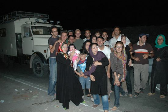 Erst dachte ich sie wollten uns lynchen, aber nachdem wir das Missverständnis geklärt hatten, waren sie umso netter.Also wurden direkt Fotos geschossen.