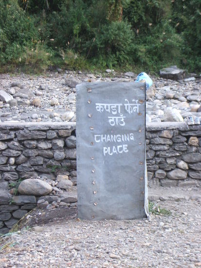 "Changing Place" - nichts für große, geruchsempfindliche und füllige Menschen