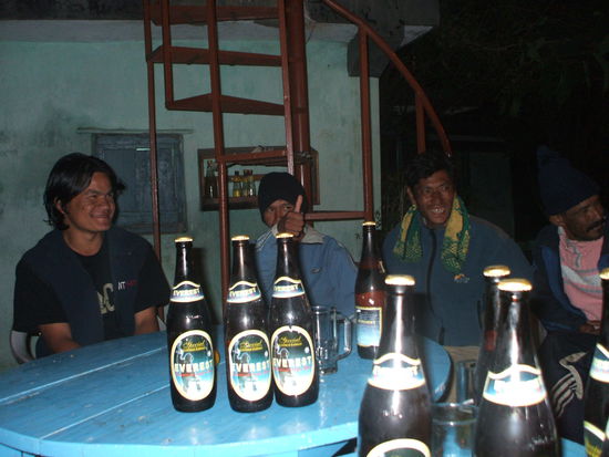 Everest Beer, ich kanns nur immer wieder sagen, da können wir Bayern noch was lernen, genauso wie mit dem Kuchen 