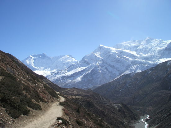 Blick zurück, ca.1 Stunde vor Yak Kharka