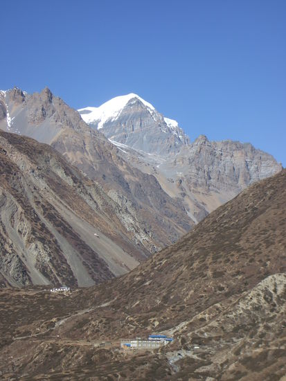 Blick voraus, ca.1 Stunde vor Yak Kharka