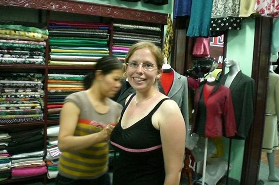 Trini beim Vermessen