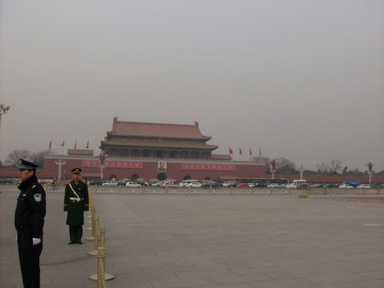 Eingang zur Verbotenen Stadt vom Tiananmen Platz aus