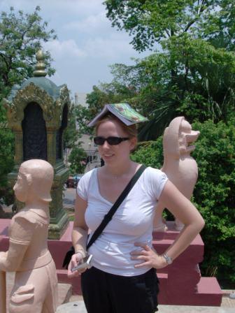 Trini irgendwo in Phnom Penh!