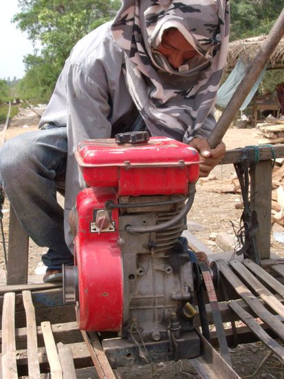 Unser Fahrer und der Motor