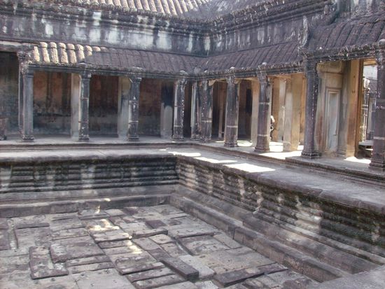 ein Innenhof von Angkor Wat