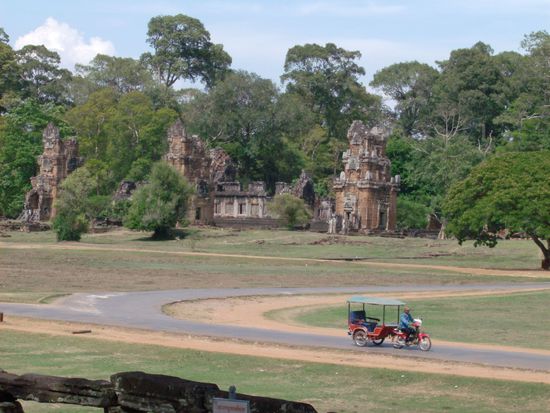 Ein Tuk Tuk in der Gegend um Angkor Thom
