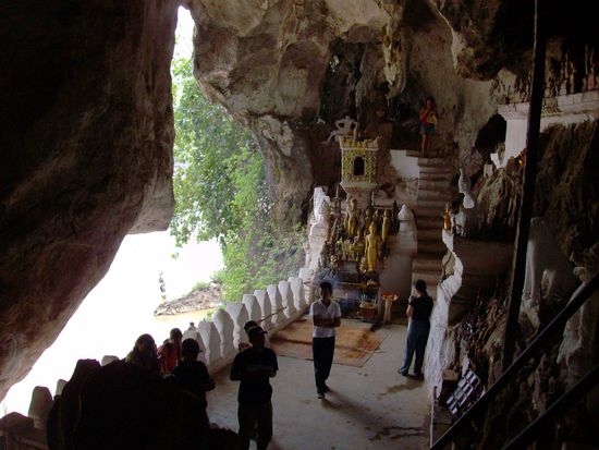 Pak Ou Cave