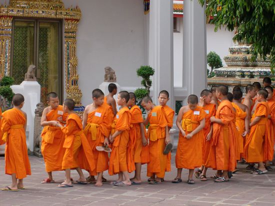 ...für seine Schüler, die "kleinen" Mönche 