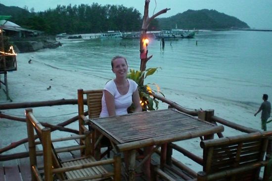 Maike an einem Abend im Restaurant