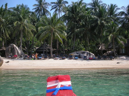 Heimkehr mit dem Boot in UNSERE Jansom Bay