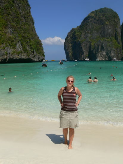 Amok: Mit Waffengewald ein Stueck Strand von Touris befreit.
Haben zehn Minuten gewartet, bis niemand hinter mir schwamm und ins Bild lief!