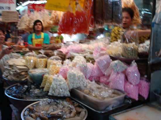 und auch DAS ist Chinatown... schade, dass ihr das nicht RIECHEN koennt!