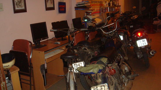 manchmal ist es etwas schwierig hier mit internet...