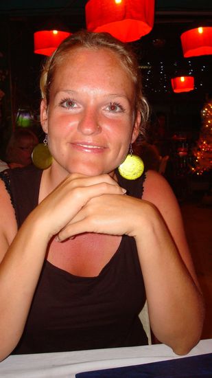 ich eher nicht... (weder... noch...) dafuer hab ich rote Augen... na prima...