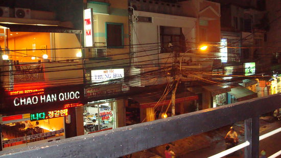 Saigon bei Nacht (hey! fast ohne Regen!)