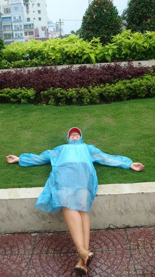 Diese T...ouristen (ha! das boese Wort!): was DIE machen... (die alte Dame lacht wahrscheinlich noch immer...) 