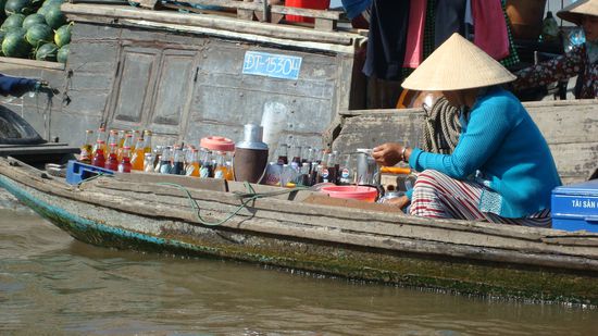 Floating Market:hier gibt's alles...