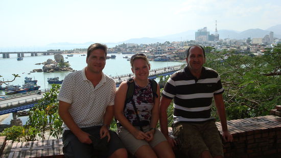 Team-Vietnam an den Charm Towers