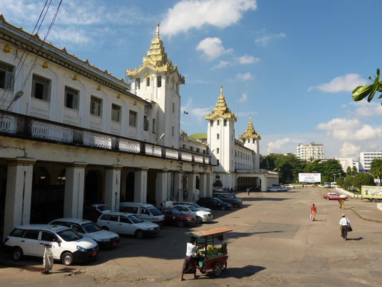 Yangon Central Station 
