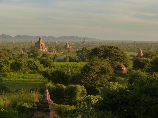 Ebene im Südosten von Bagan