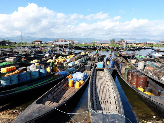 Bootsanleger am Markt