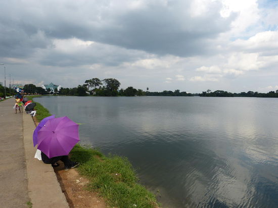 Feiertags am Inya-See