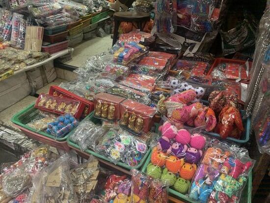 Plörre so weit das Auge reicht! Ella könnte sofort alles gebrauchen,...!!!