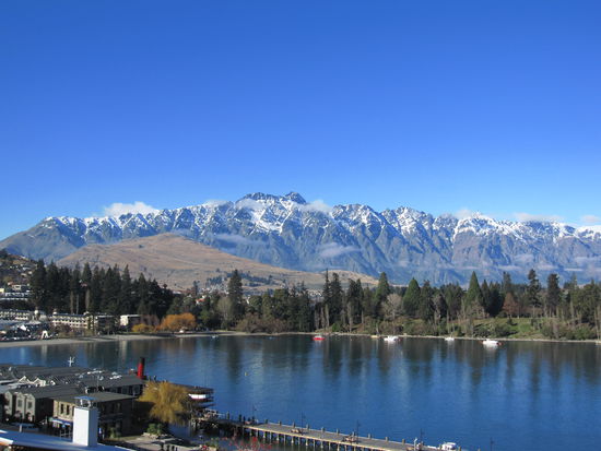 Queenstown oder besser gesagt Lake Wakatipu, um den sich der Ort schlingelt