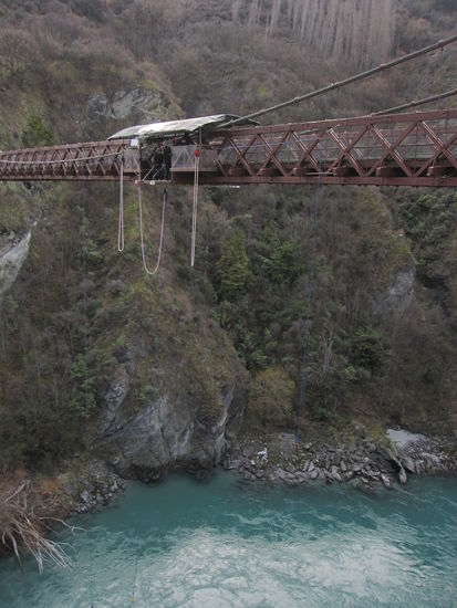 dies ist die erste Bungee-Jump-Brücke