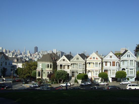 Victorian Houses am Alamo Square auch bekannt als Postcard Row II