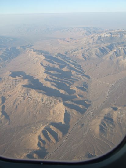 mit dem Flieger über die Wüste nach Las Vegas