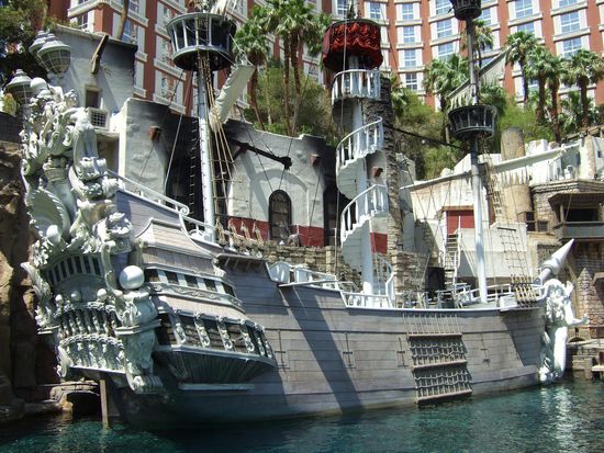 Treasure Island, ebenfalls eine Hotelanlage...hier finden allabendlich Piratenshows statt, einfach klasse!