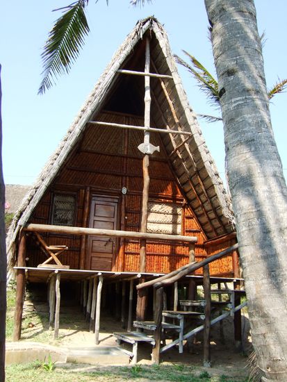 so sahen die noblen Chalets aus ...sie waren wirklich traumhaft mit eigenem Bad und eigener Kueche 
(Sandra und Frank haben in so einem Chalet gewohnt)