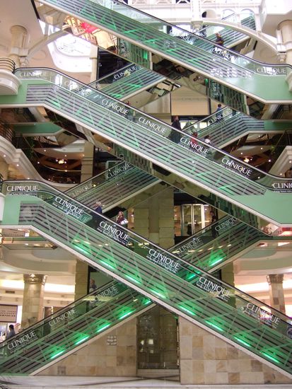 im riesigen Einkaufszentrum in Durban