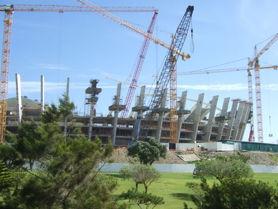 das ist das Stadium in Kapstadt fuer die Fussballweltmeisterschaft 2010 !