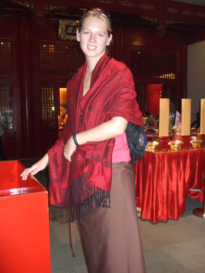 richtig gekleidet im Tempel?