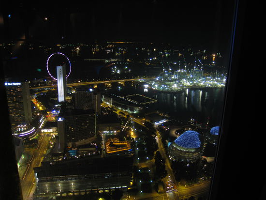 Blick von der New Asia Bar auf Singapur