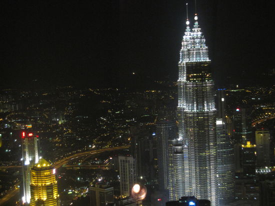 KL vom Menara aus gesehen (mit den Twin Towers)