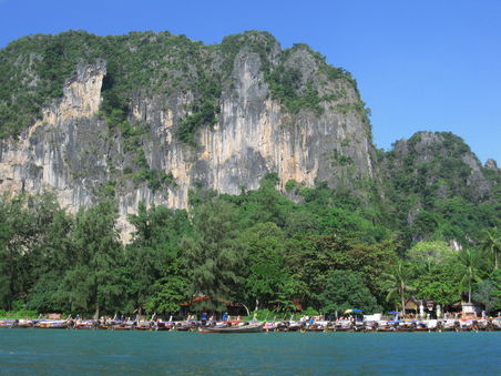 Railay Beach und alle Long Taile Boote