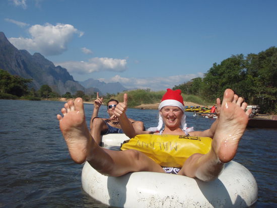 Juhuu...frohe Weihnachten...im Hintergrund John und diese wunderschoene Landschaft