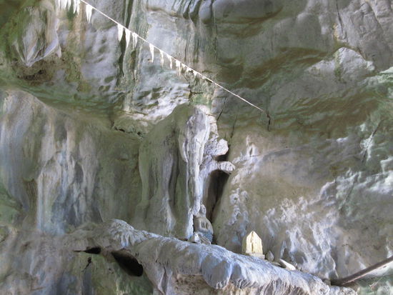 in der Elephantcave...ja, wieso heisst die wohl so???