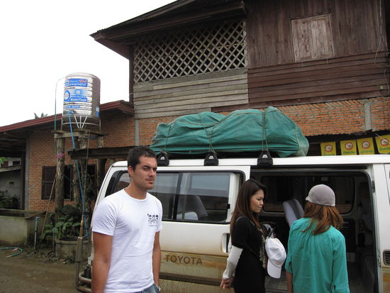mit dem Minibus nach Luang Prabang...John war jetzt auch nicht so begeistert .