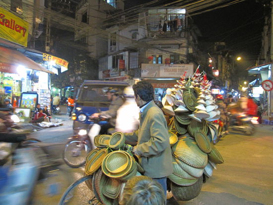Nachts in Hanoi