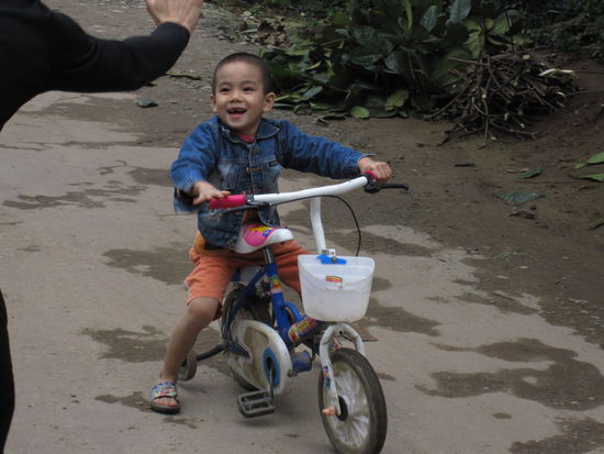 suesser kleiner Vietnamese