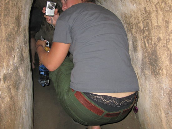 hier krabbelt Adriane vor mir herum und macht Fotos